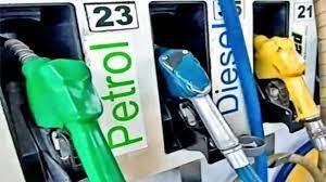 केंद्र सरकार ने पेट्रोल और डीजल की कीमतों में ₹2 प्रति लीटर कटौती किया