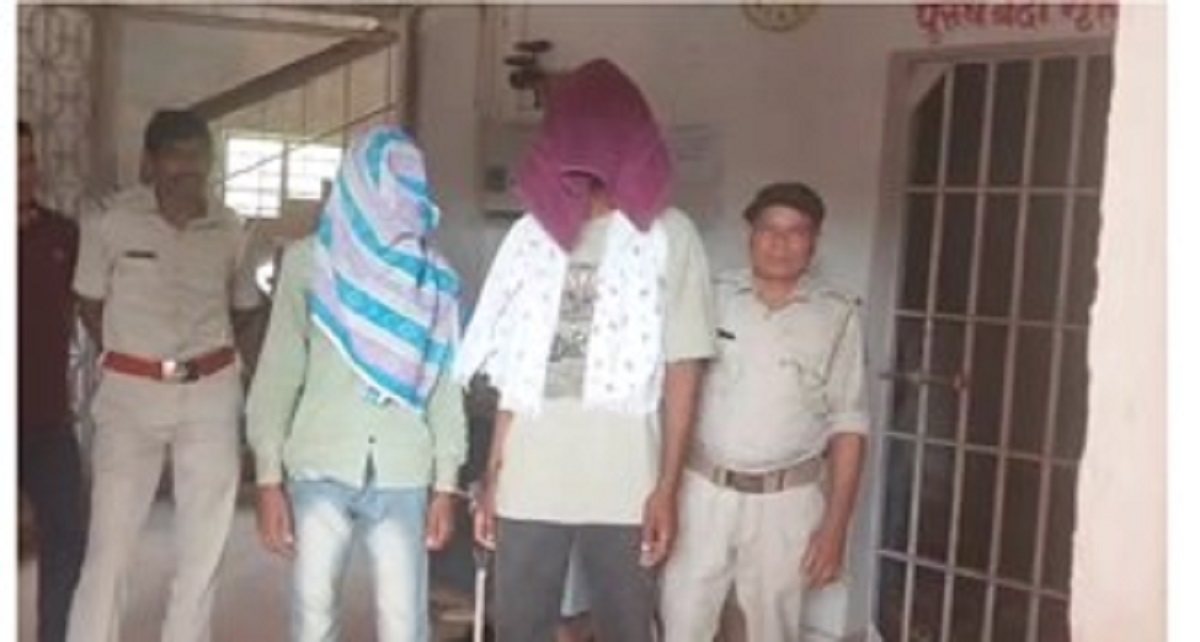 रांची के बेड़ो में पुलिस ने 2 अपराधियों को किया गिरफ्तार, हथियार एवं 5 बाइक बरामद